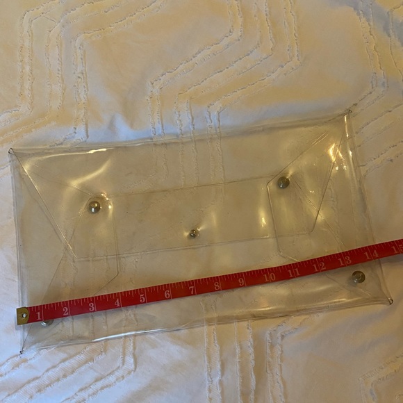 Clear oversized PVC clutch - Picture 3 of 5